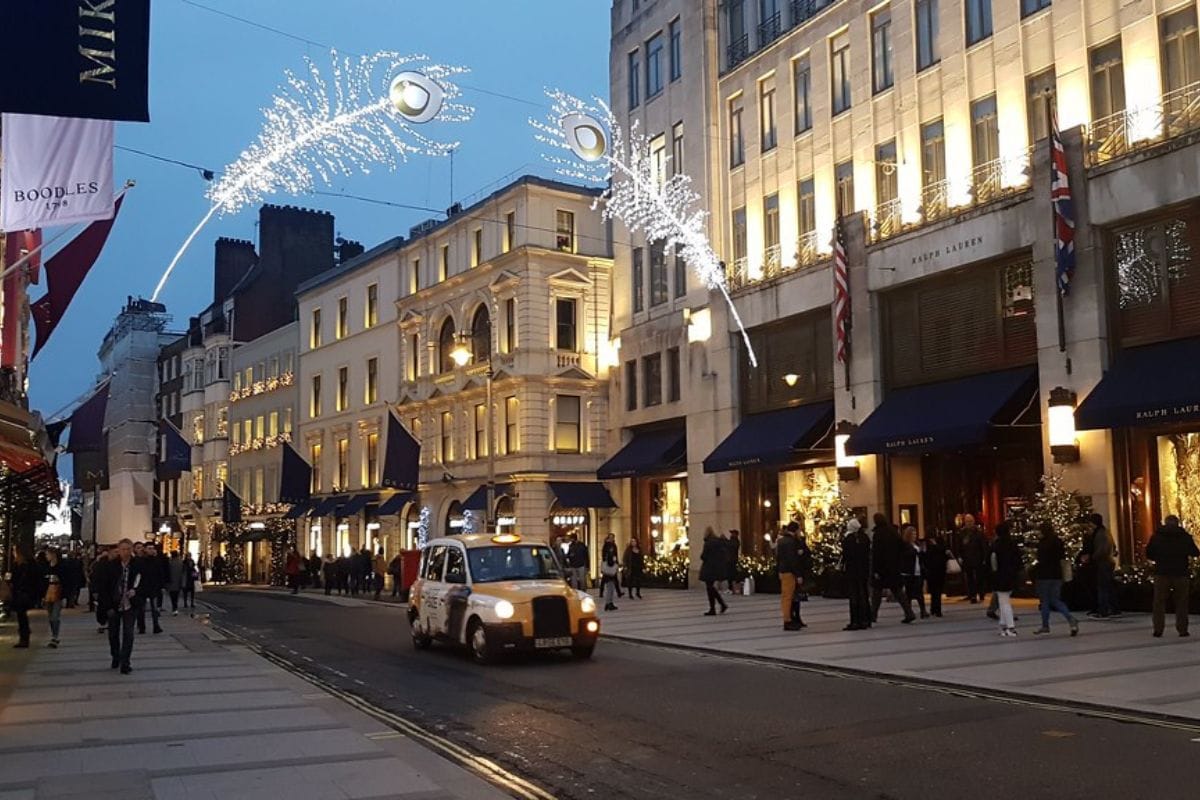 “Luxury shopping on Bond Street, London — iconic boutiques, historic architecture, and refined British elegance, TripsWithSam UK itinerary.”